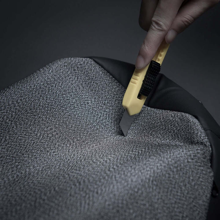 We designed the ClickPack Anti-theft Backpack as a result to combine “security, storage, convenience, comfort and beauty. ClickPack Pro is a multifunctional backpack stuck to "safety and security" with quadruple security function. Quadruple security funct